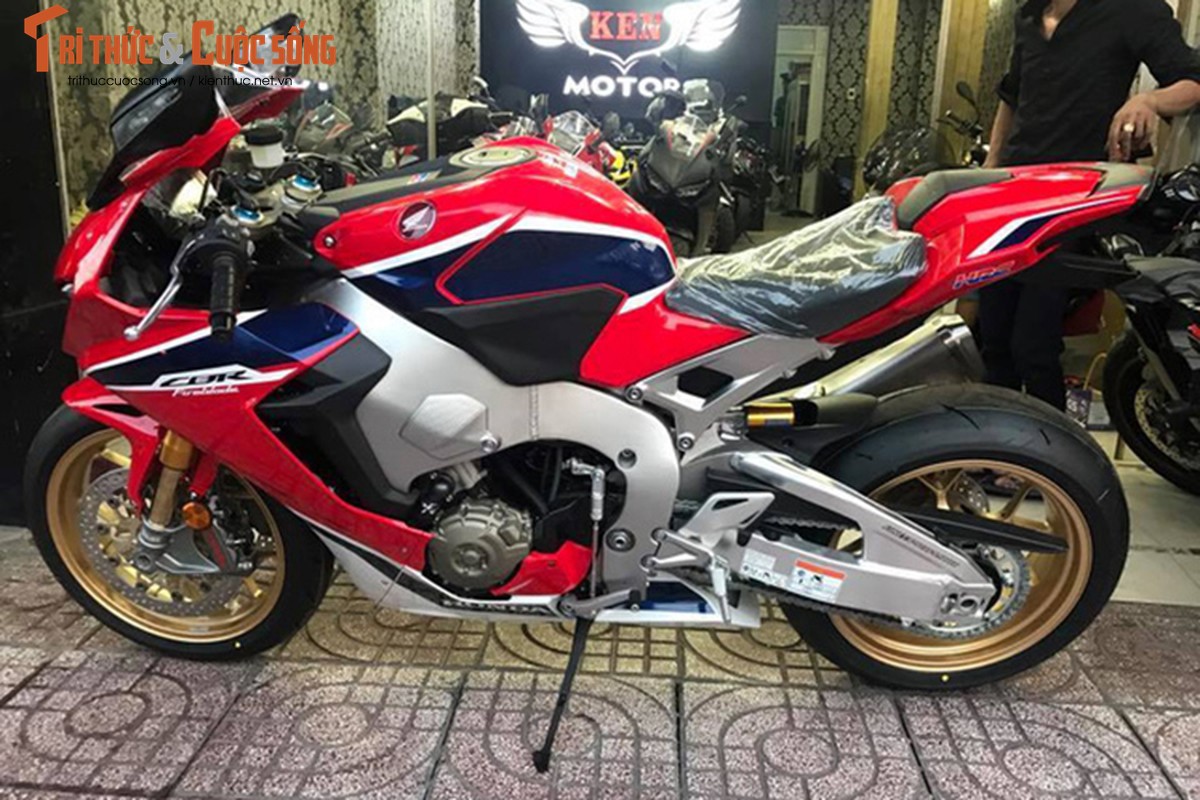 Sieu moto Honda CBR1000RR SP 2017 gia 729 trieu tai VN-Hinh-2